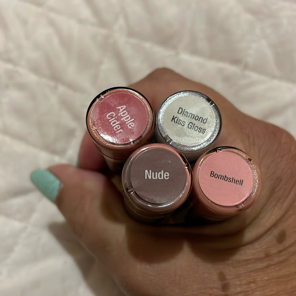 Lipsense Bundle.   New!